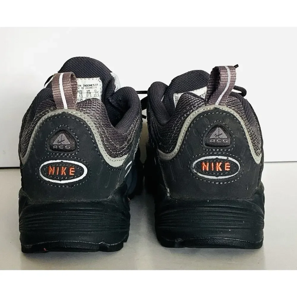 Nike sz 5y